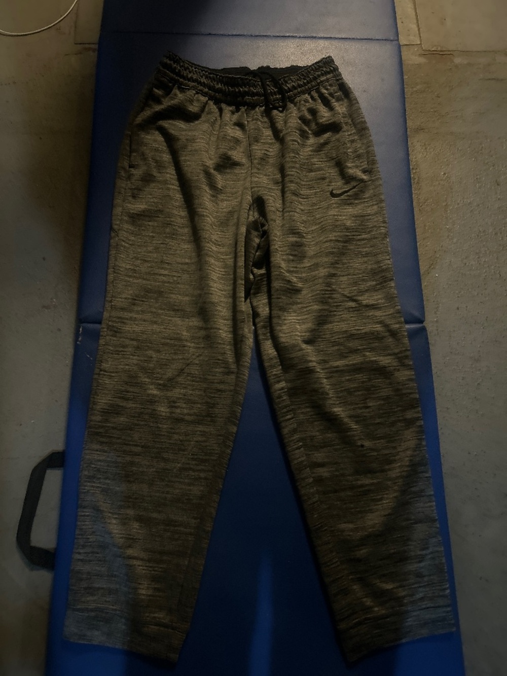 Nike Gray/Black Sweatpants L